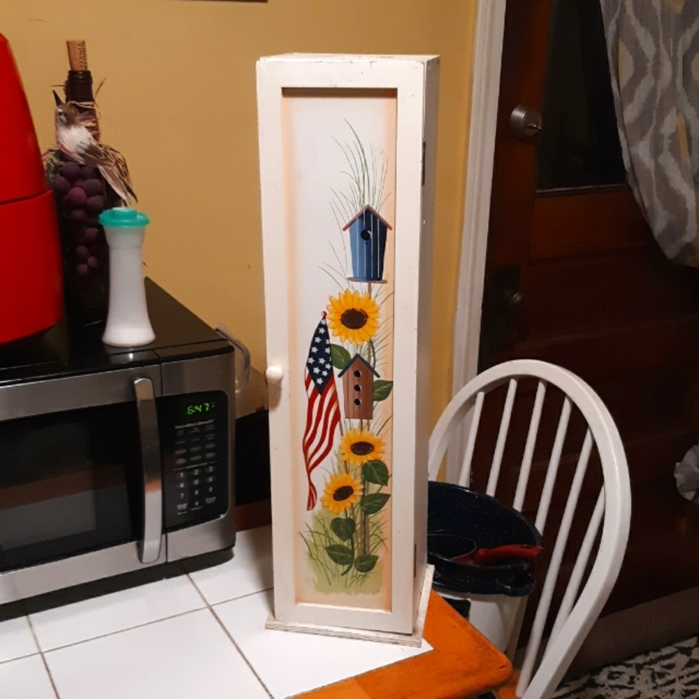 Decorative storage box.  Beautiful sunflower with flag painted on outside.